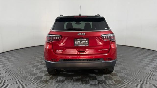 Used 2025 Jeep Compass Limited AWD/4WD image 4