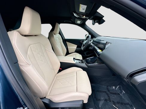 New 2025 BMW X3 xDrive30i w/ M Sport Package image 25