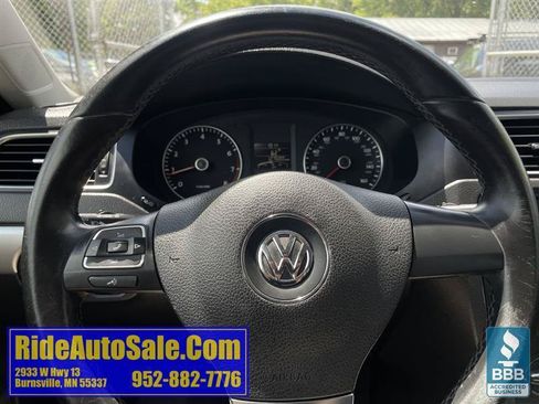 Used 2014 Volkswagen Jetta SE FWD image 18