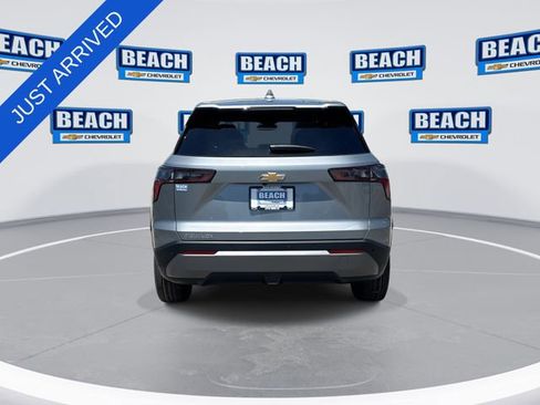 New 2026 Chevrolet Equinox LT w/ Convenience Package II FWD image 7