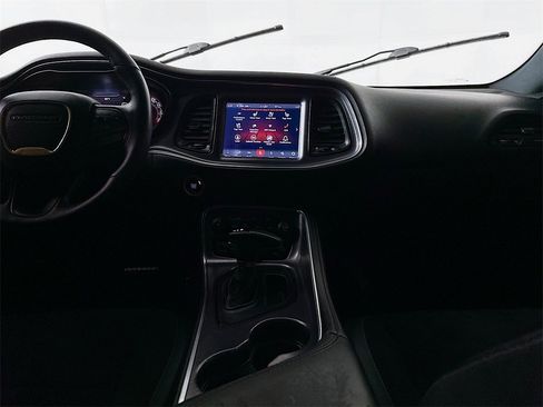 Used 2018 Dodge Challenger R/T Plus image 25