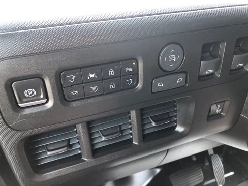 Used 2023 Chevrolet Brightdrop 600 w/ Active Safety Package 2 AWD/4WD image 35