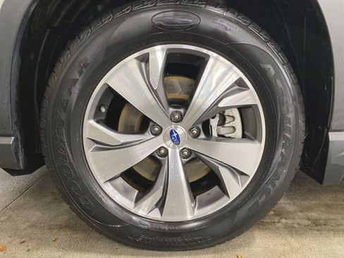 Used 2019 Subaru Ascent Premium w/ Popular Package #3 image 31