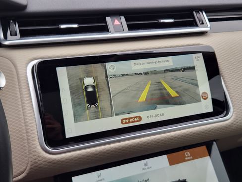 Certified 2021 Land Rover Range Rover Velar S image 19