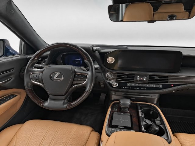 Used 2022 Lexus LS 500 AWD w/ Luxury Package image 26