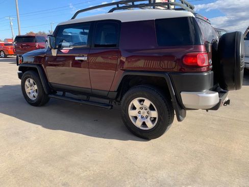 Used 2007 Toyota FJ Cruiser 4WD image 4