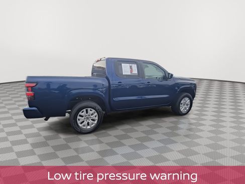 Used 2023 Nissan Frontier SV image 9