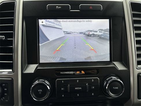 Used 2017 Ford F150 Lariat image 23