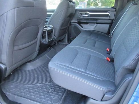Certified 2025 RAM 1500 Big Horn AWD/4WD image 32
