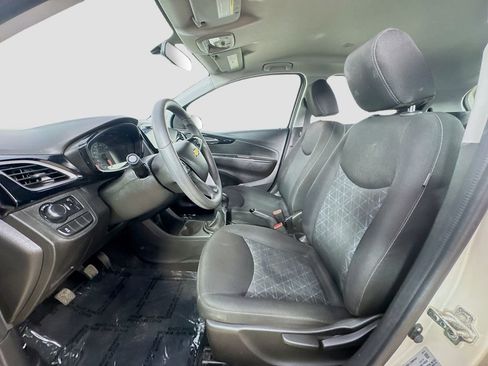 Used 2019 Chevrolet Spark LT image 23