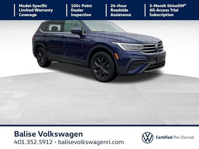 Used 2024 Volkswagen Tiguan SE w/ Panoramic Sunroof Package