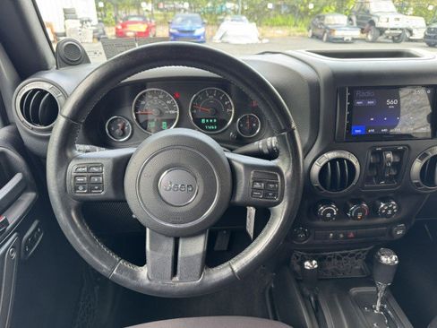 Used 2014 Jeep Wrangler Unlimited Sport w/ Quick Order Package 24S AWD/4WD image 23