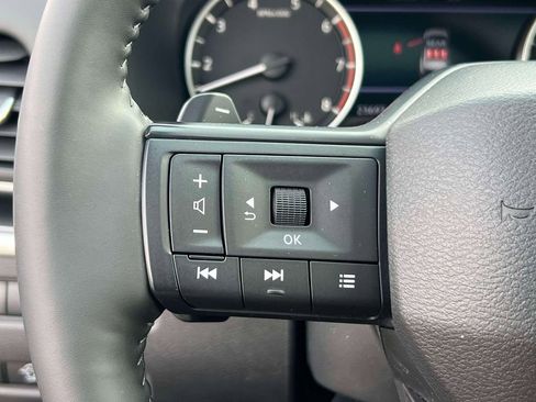 Used 2025 Nissan Rogue SV w/ SV Premium Package FWD image 22