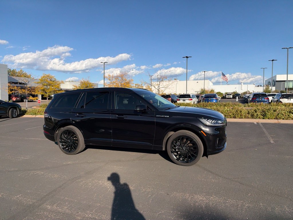 Used 2025 Lincoln Aviator Reserve w/ Jet Appearance Package AWD/4WD image 21