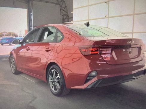 Used 2024 Kia Forte LXS FWD image 5