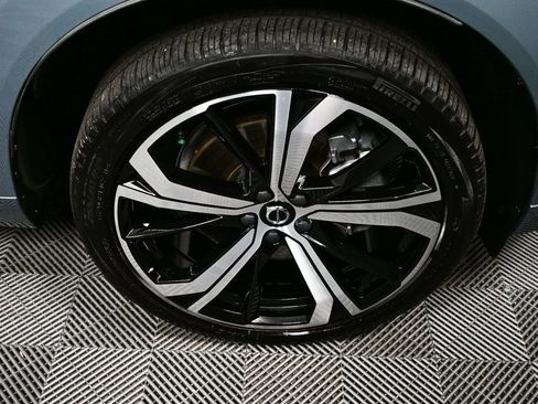 Used 2022 Volvo XC60 T8 R-Design w/ Advanced Package image 37