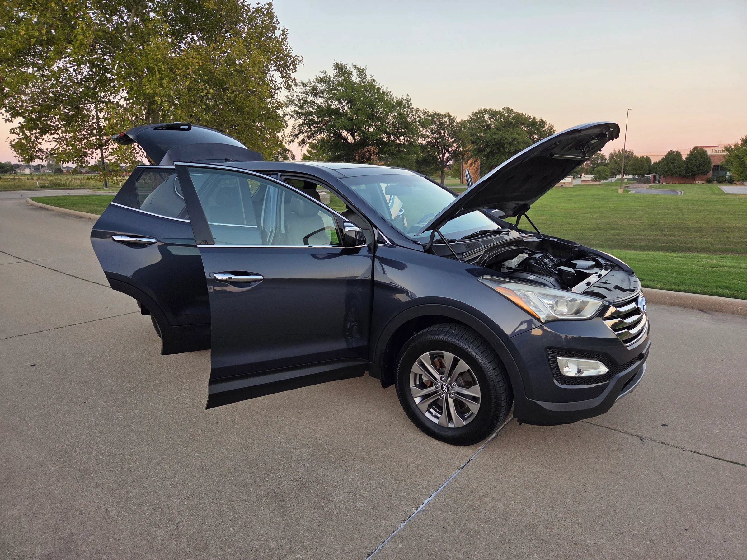 Used 2013 Hyundai Santa Fe Sport FWD image 25