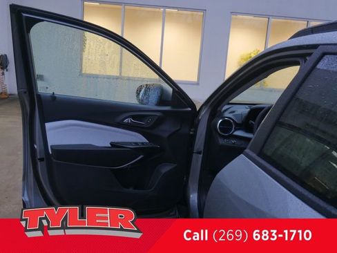 New 2026 Chevrolet Trax LT w/ Driver Confidence Package image 21