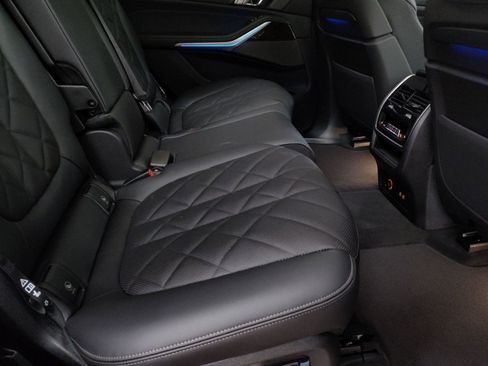 New 2026 BMW X7 xDrive40i w/ M Sport Package image 25