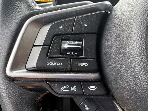 Used 2022 Subaru Forester Limited image 32