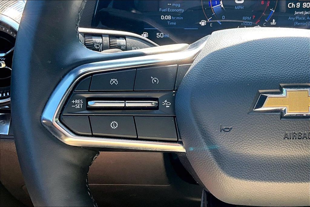 Used 2025 Chevrolet Equinox LT FWD image 11