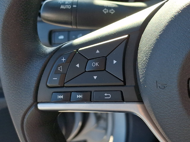 Used 2025 Nissan Altima 2.5 SV FWD image 20
