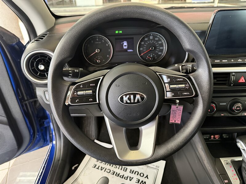 Used 2021 Kia Forte LXS FWD image 17