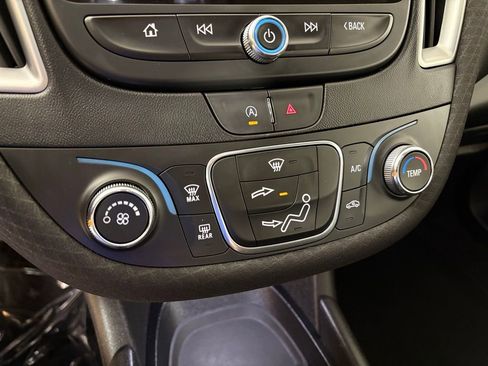 Used 2023 Chevrolet Malibu RS FWD image 30