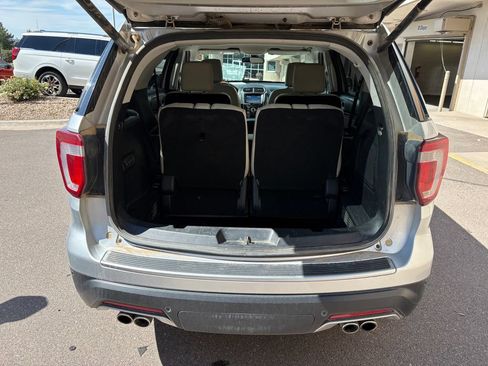 Used 2018 Ford Explorer Platinum AWD/4WD image 27