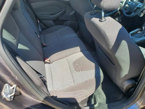 Used 2012 Ford Focus Titanium image 11