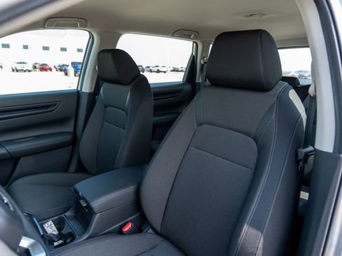 Used 2025 Honda CR-V LX image 14