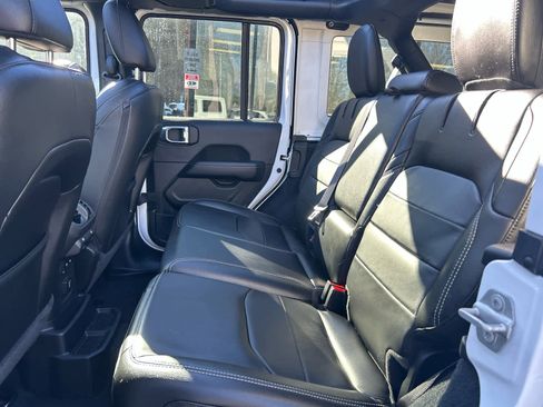 Used 2023 Jeep Wrangler Sahara w/ Cold Weather Group image 30