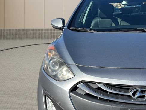 Used 2014 Hyundai Elantra GT w/ Option Group 03 image 10