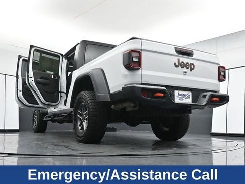 Used 2024 Jeep Gladiator Mojave w/ Technology Group AWD/4WD image 40