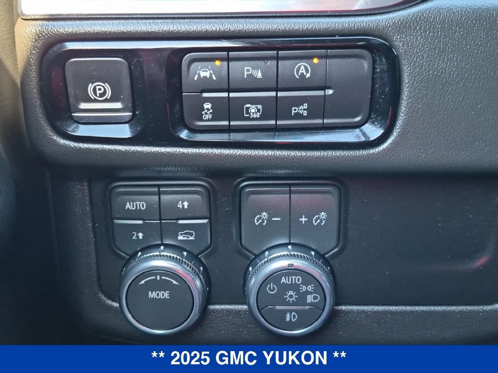 Used 2025 GMC Yukon Elevation AWD/4WD image 27