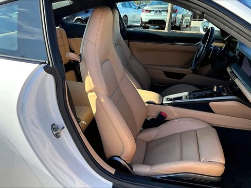Used 2020 Porsche 911 Carrera S image 8