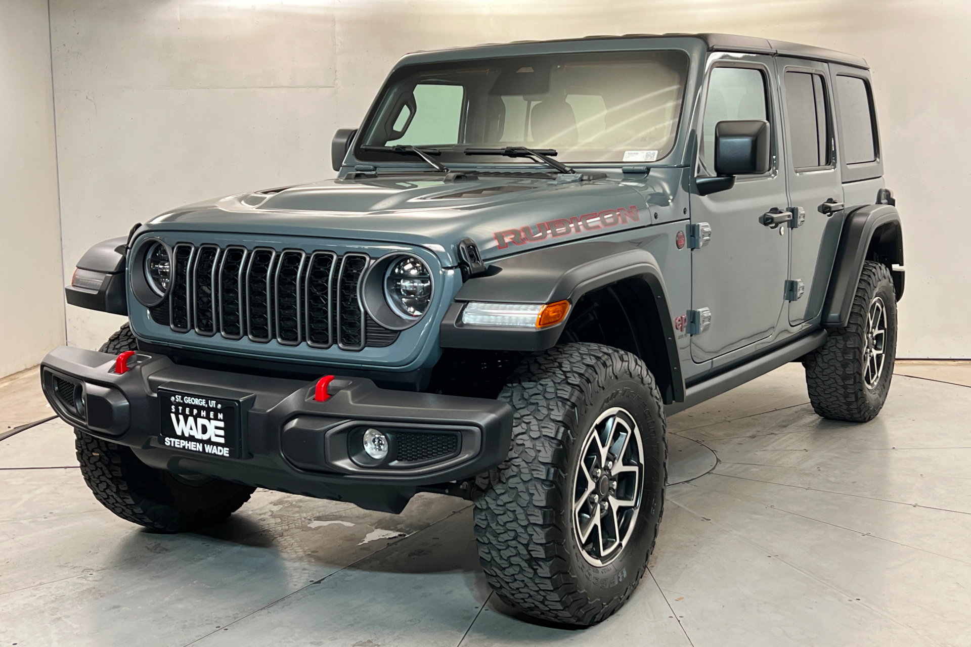 Certified 2026 Jeep Wrangler Unlimited Rubicon AWD/4WD image 1