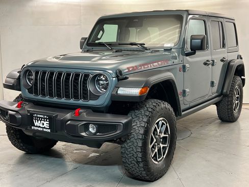 Certified 2026 Jeep Wrangler Unlimited Rubicon AWD/4WD image 1
