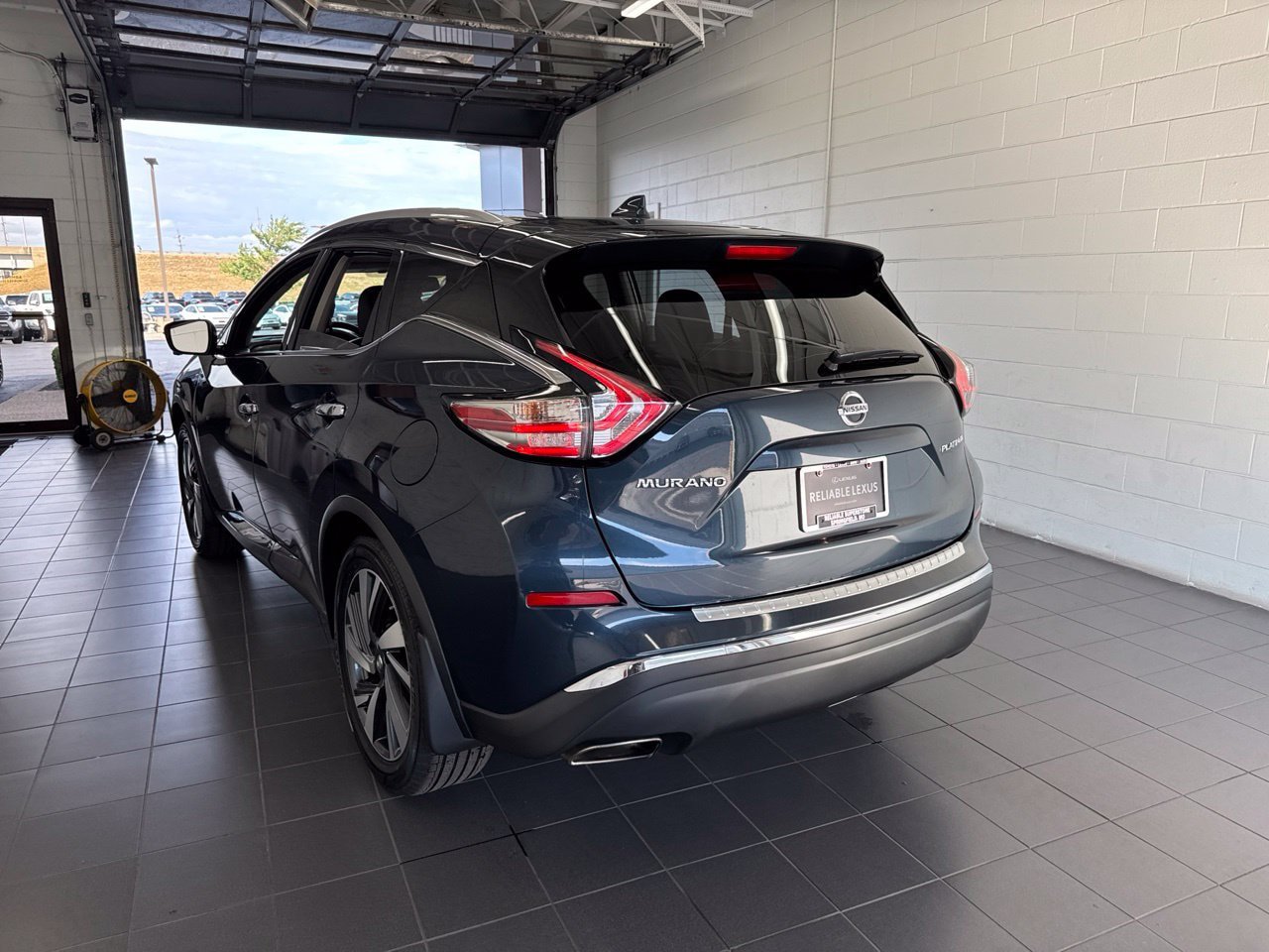 Used 2018 Nissan Murano Platinum w/ Cargo Package FWD image 6