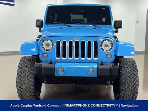 Used 2018 Jeep Wrangler Unlimited Sahara w/ Connectivity Group image 2