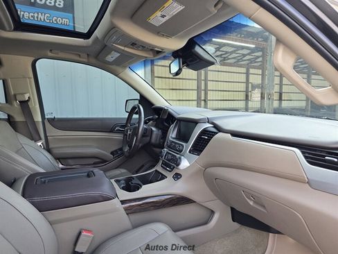 Used 2018 GMC Yukon SLT w/ Premium Edition AWD/4WD image 29