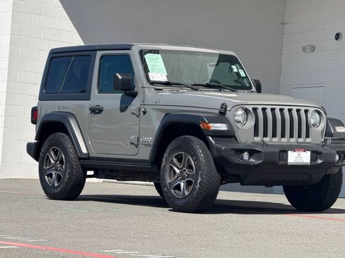 Used 2018 Jeep Wrangler Sport S image 6