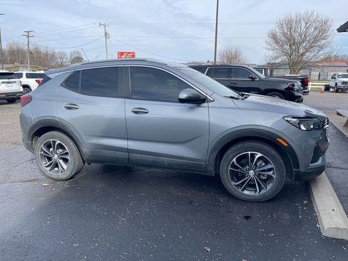 Used 2023 Buick Encore GX Select image 9
