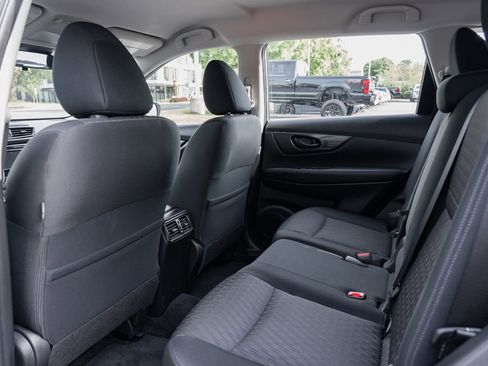 Used 2020 Nissan Rogue S AWD/4WD image 23