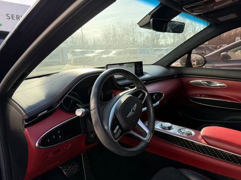 Used 2022 Genesis GV70 3.5T Sport w/ Sport Prestige Package image 4