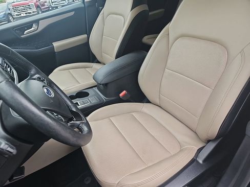 Used 2020 Ford Escape SEL FWD image 15