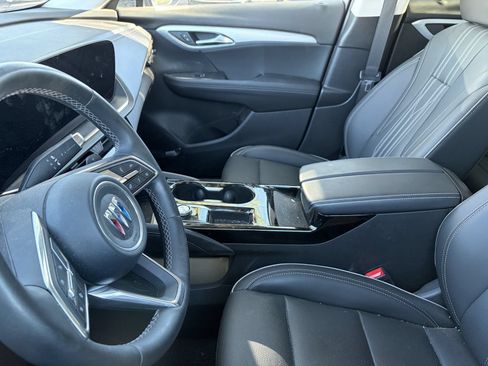 Used 2024 Buick Envision Avenir AWD/4WD image 10