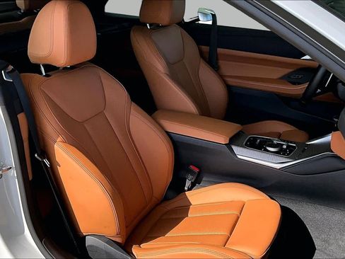 Used 2026 BMW M440i Convertible RWD image 8