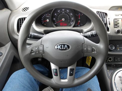 Used 2016 Kia Sportage LX image 15