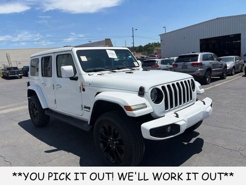 Used 2022 Jeep Wrangler Unlimited Sahara AWD/4WD image 1